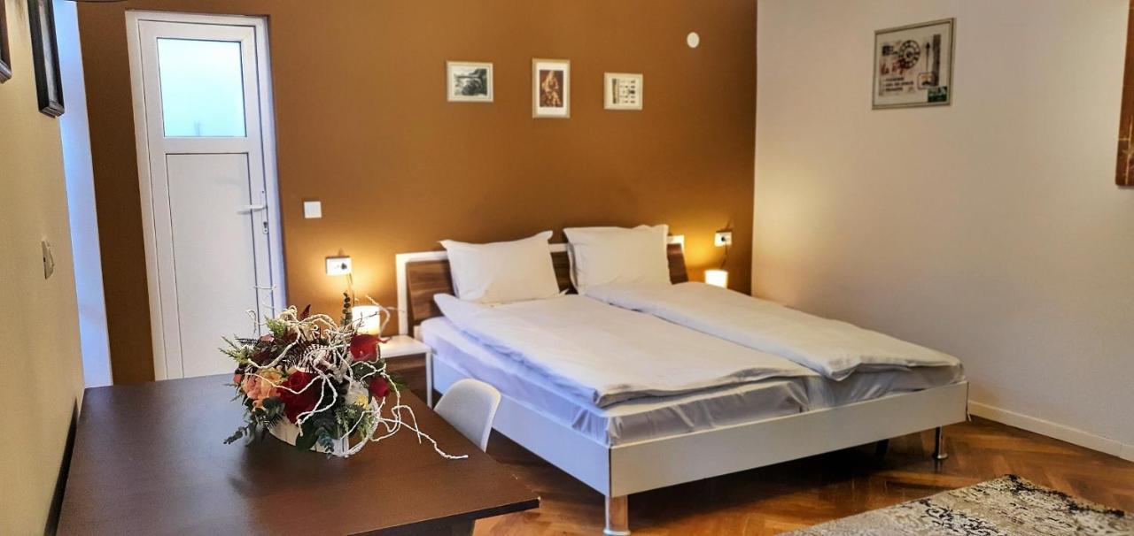 Casa Crown Hotell Braşov Eksteriør bilde