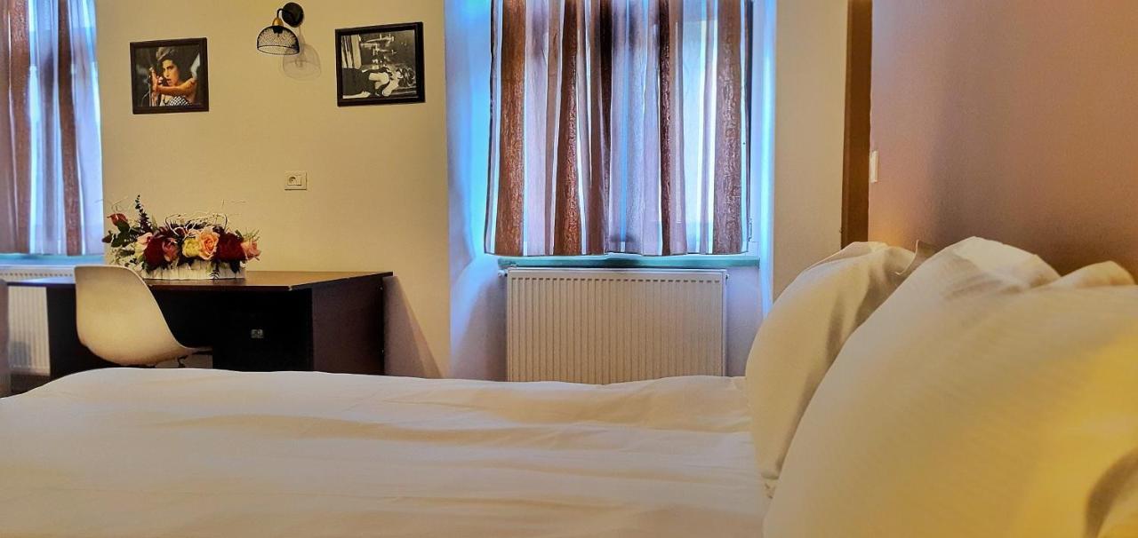 Casa Crown Hotell Braşov Eksteriør bilde