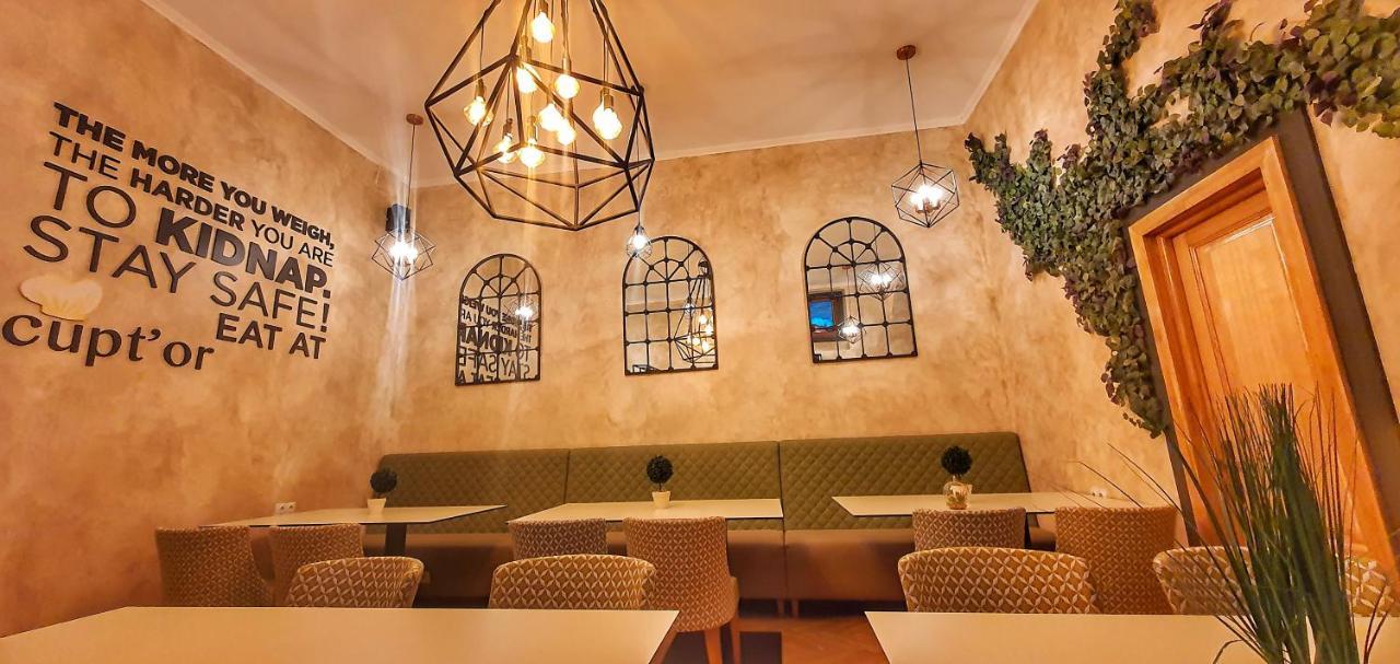 Casa Crown Hotell Braşov Eksteriør bilde